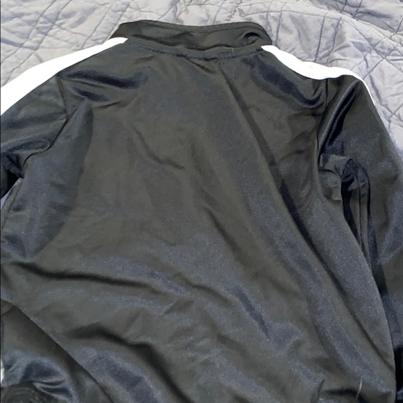 Boys puma zip up sweatshirt - Picture 2 of 3
